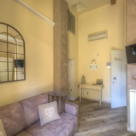Piazza Signoria Apartment *